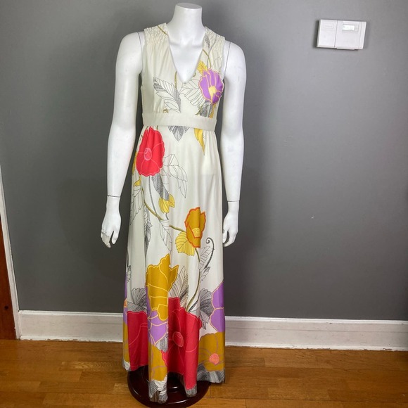 Tori Richard dress size 8 VTG 70s Hawaiian Honolulu Long white flowers floral